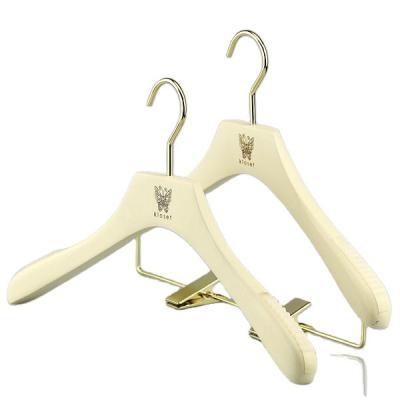 China Lvory hanger china suppliers men and women hanger multifunctional white wooden coat hangers for sale