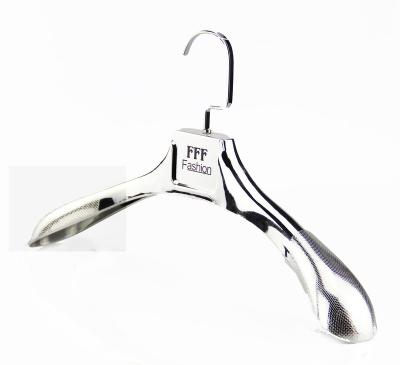 China SHOW LMY-178 Shine Plastic Cloth Hanger Ultimate Electric Top Hangers for sale