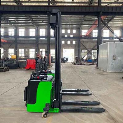 China 2000kgs Battery Powered Pallet Stacker Green Black Electric Fork Stacker for sale