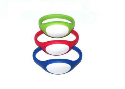 China pulsera de la pulsera del silicón RFID de 125KHZ EM4100 TK4100 para el gimnasio de la piscina en venta