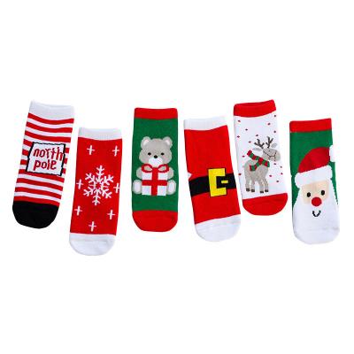 China Fashion Cotton Winter QUICK DRY Kids Slouch Custom Design Sports Christmas Socks for sale