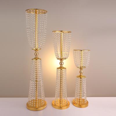 China Event Party Supplies Wedding Party Table Centerpieces Stand Road Lead Crystal Chain Flower Stand Metal Vase For Hotel Super Market Home Decoration for sale