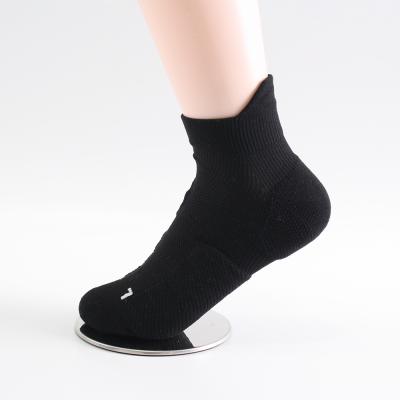 China High Quality Popular Sporty Socks Viable Mens Ankle Sports Socks Black Custom for sale