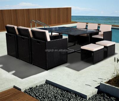 China Beautiful Modern Light Weight Modern Rattan 6 Seater Dining Table Set And Garden Chairs Outdoor Furniture for sale