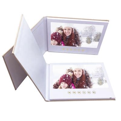 China Europe Customized 7 Inch IPS LCD Digital Wedding Canvas Visual Brochure For Promotion for sale