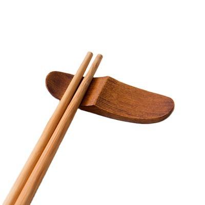 China Sustainable Kitchen Restaurant Cute Cat Beech Wood Wooden Chopsticks Rest Chopstick Holder for sale