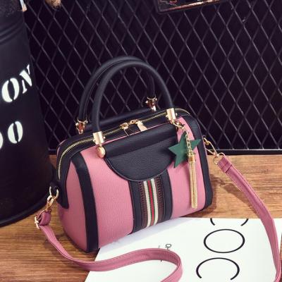 China 2021 Stylish Fashion Design For Women Luxury Female Bag for sale