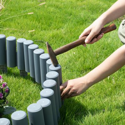 China Easy Assembled Durable Solid Plastic Garden Fence Edging Lawn Board Garden Edging Border Plastic Ornaments for sale