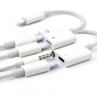 China Mini Size For iPhone 2 In 1 Mobile Phones 3.5mm Usb Cable Charging Audio Adapter for sale