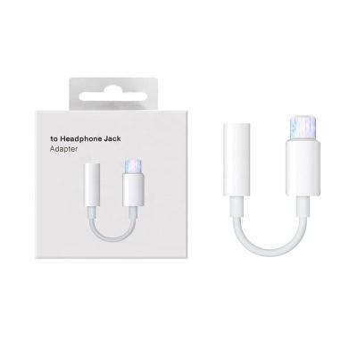 China Mini Size New 2021 For Apple Earphone Adapter 3.5mm Jack Adapter Audio Headphone For Iphone Earphone Adapter for sale