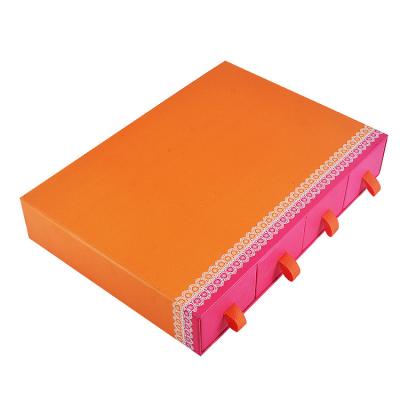 China Colorful Paper Catering Food Packing Boxes Food Gift Boxes Flexo Printing With Tray for sale