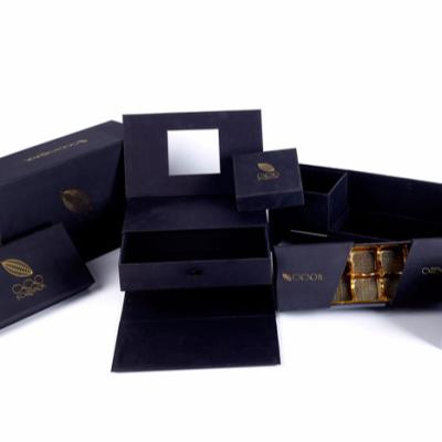 China Free samples Paper board black color box luxury chocolate packaging box with custom logo for sale