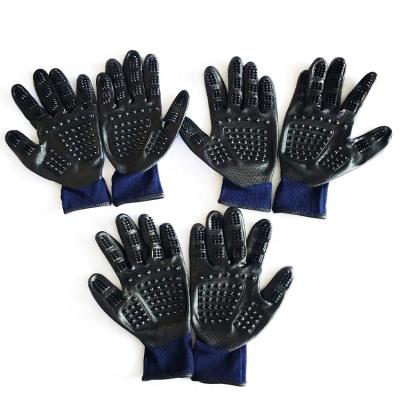 China Viable Cheap Pet Massage Gloves Pamper Grooming Glove Hair Remover Brush Soft Effective Deshedding Pet Glove for sale