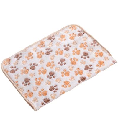 China 2021 Best Selling Travel Pet Print Fleece Blanket Super Soft Breathable Paw Print Pet Blanket for sale