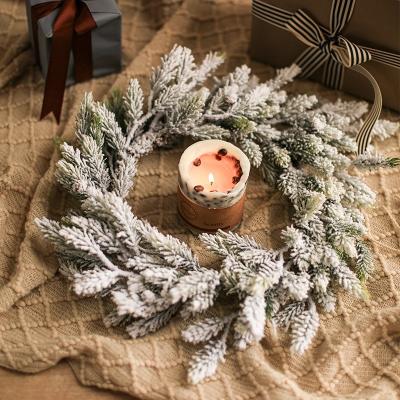 China Color Is Natural And Is Lowest Price Washable Mini Christmas Wreath Christmas Store Decoration Large Christmas Tree Material Kids Decorative Room Christmas for sale