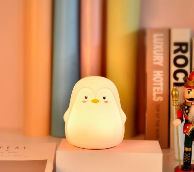 China LED Flood Silicone Night Lamp Penguin shaped DC5V 1000mA for sale