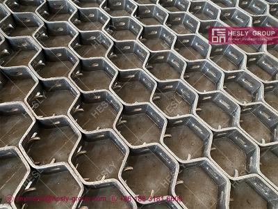 China 410S Refractory Hexagonal Mesh | 25mm deep | 12 ga thickness strip | 2