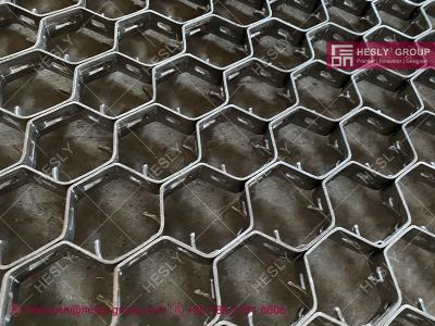 China SUS321 Hexsteel, DIN1.4541 HexGrate,1Cr18Ni9Ti Hex Mesh,800 Heat-resistant, 14ga thickness, 19mm depth, HESLY CHINA for sale