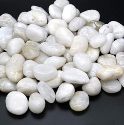 China Modern white polished pebbles for home and garden decoration for sale