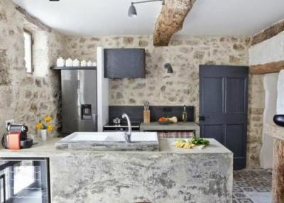 Κίνα Επίπεδη άκρη/διευκολυνμένο Countertop νησιών κουζινών ακρών χρώμα συνήθειας προς πώληση