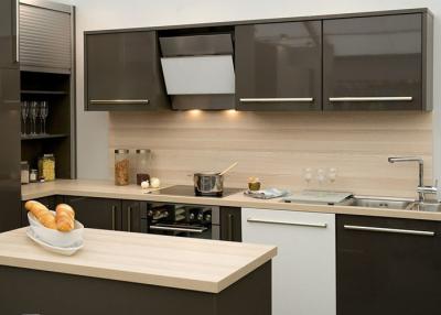 Κίνα Τεχνητή πέτρινη διευκολυνμένη Countertops άκρη κουζινών που γυαλίζεται για το εστιατόριο προς πώληση