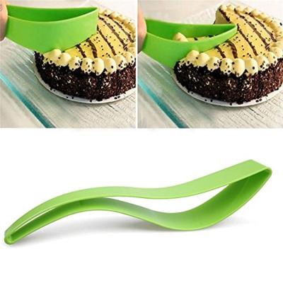 China Small Cake Sheet Slicer Pie Pie Cake Instrument Plastic Pancake Cutter Viable Slice New Practical Kitchen Cooking Tools Pie Baking Cutters for sale