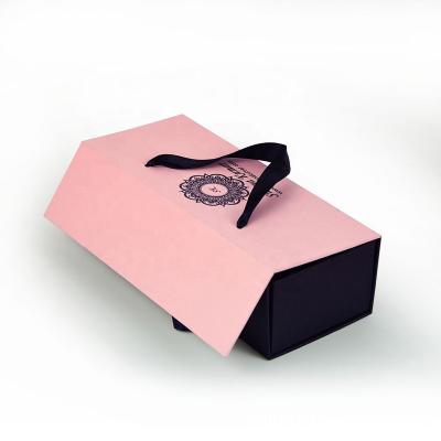 China Recyclable Hot Selling Luxury Printed Gift Bag for sale