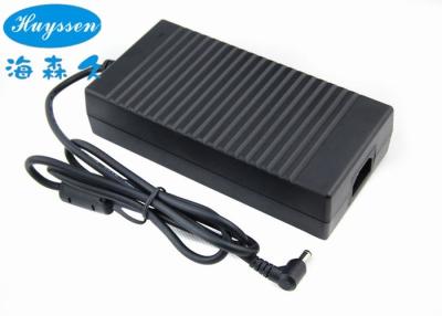 China Adaptador universal 168 W 24V 7 A do poder do Desktop para o dispositivo elétrico do agregado familiar à venda