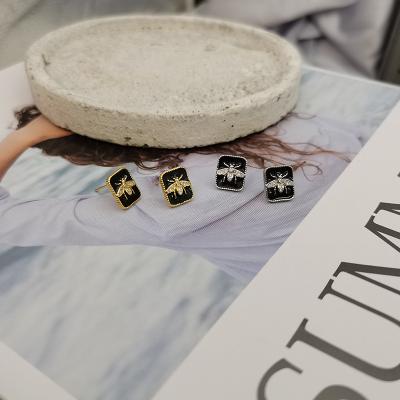 China EVAN 193 Cute Women's S925 Earrings Bee Glue Gold Plated Silver Gold And Silver Fashion Earrings Fall/Winter New for sale