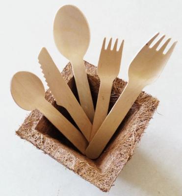 China Disposable Disposable Wooden Flatware Sets for sale