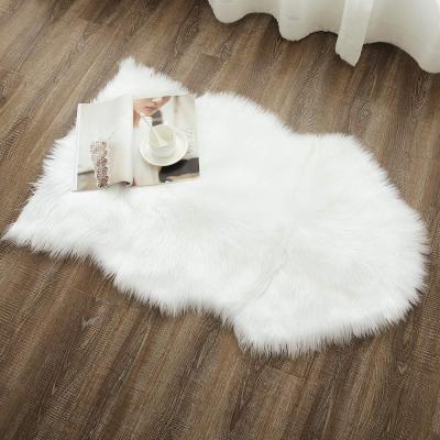 China Washable Furry Cozy Faux Fur Blanket For Kids Room Floor for sale