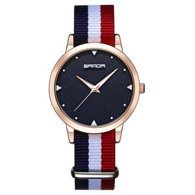 China Lady Watch Students Women Simple Casual Nylon Quartz Watch Water Resistant Fashion Strap Waterproof Couples Watch for sale