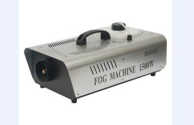 China 1500W 2L Fog Bubble Machine DJ Smoke Machine 15m Spray Distance for sale