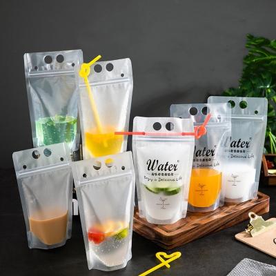 China Moisture Proof Disposable Beverage Bag 500ml Zipper Ziplock Resealable Juices Drink Pouch Bag With Plastic Straw for sale