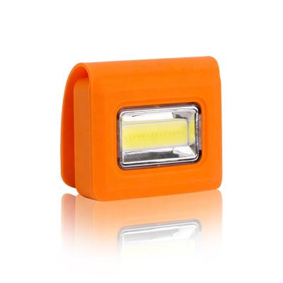 China Sports Stadiums Outdoor Night Running Light For Runners Clip On Clothes With Rechargeable Battery For Adventure Garage Work Light for sale