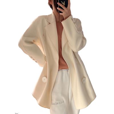 China Breathable White Suit OEM Customized Wholesale Women Cashmere Parka Winter Coats For Ladies Women for sale