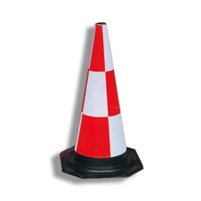 China Elite High Visibility Orange Road Cones , 700mm Construction Reflective Traffic Cones for sale