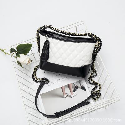 China Designer Famous Brand High Quality Sling Bags For Women Designers High Quality Luxury Handbag for sale