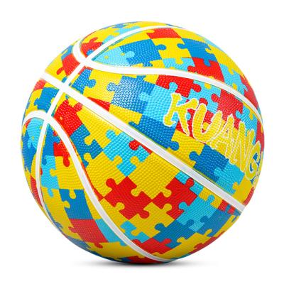 China The basketball basketball of no. 5 Ball Indoor And Outdoor General Kuangmi Rubber Puzzle Color Rubber Children Basketball for sale