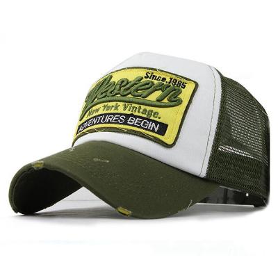 China Green Trucker Hat Embroidery Patch 5 Panel Customized Mesh Hat by COMMON & Trucker Hat for sale