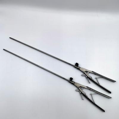 China 330mm and 420mm Length V-Shaped Curved Needle Holder for Medical Surgical Laparoscopy for sale