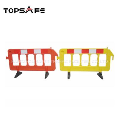 China On Construction Safety Plastic Barriers Road Plastic Flexible Highway Road Safety Barrier for sale