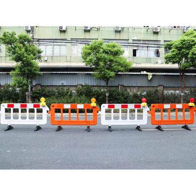 China On Road Traffic Protective Device Construction Plastic Portable Road Traffic Barrier for sale