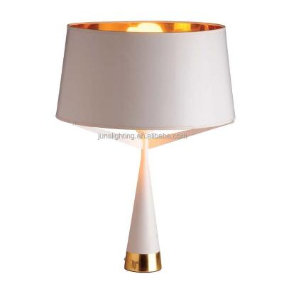 China Contemporary Italian Five Star Hotel Shade Modern Aluminum Floor Lamp for sale