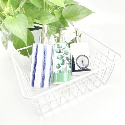 China White Storage Wire Metal Pantry Organizer Kitchen Organizer Basket Fruit Basket Storage With Handle for sale