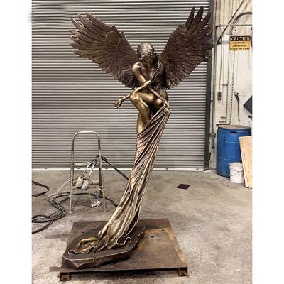 China Custom Religious Bronze Winged Angel Sculpture for Modern Garden Decor Real-Life for sale