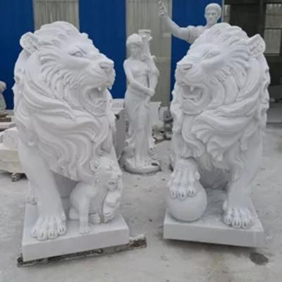 China Handmade Life Size Animal Entrance Marble Gate Lion Sculpture Statues Large Outdoor White Stone Carving Marble Lion Statue for sale