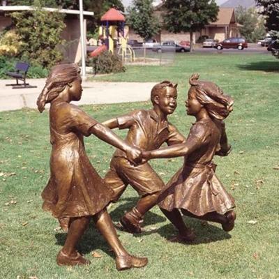 China Handmade Garden Decor Modern Metal Art Bronze Color Cast Brass Children Sculpture for sale