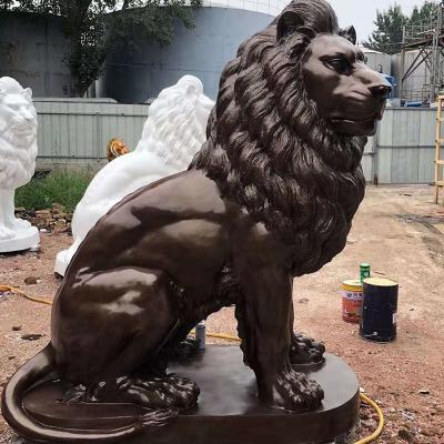 China Garden Decor Life Size Metal Lifelike Animal Sculpture Outdoor Bronze Sitting Lion Statues For Sale for sale