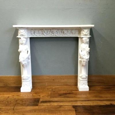 China Custom All Size Modern Marble Sculpture Fireplace Surround for Indoor Home Decoration for sale